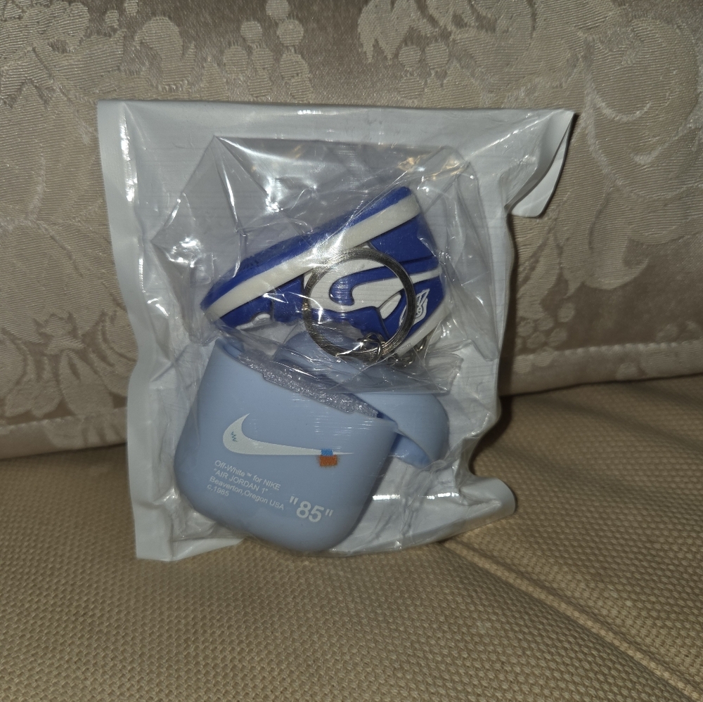Nike Blue Baby Booties and Cup Set